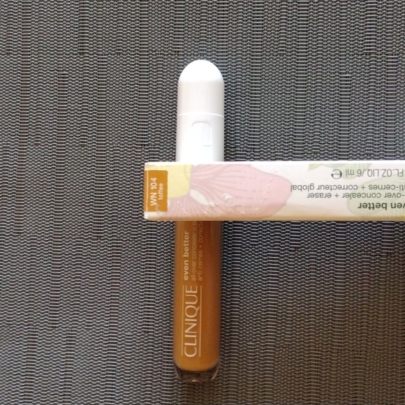 Clinique even better concealer+eraser - Picture 2 of 2